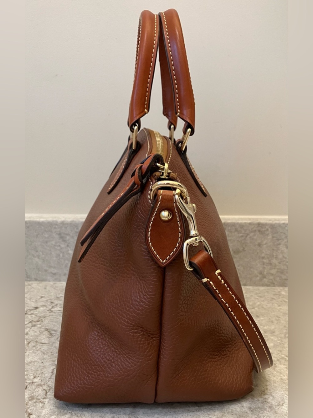 NWT DOONEY & BOURKE ALL WEATHER LEATHER SATCHEL - Picture 3 of 9